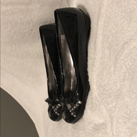 Marc Fisher jewelled flats - Picture 3 of 3